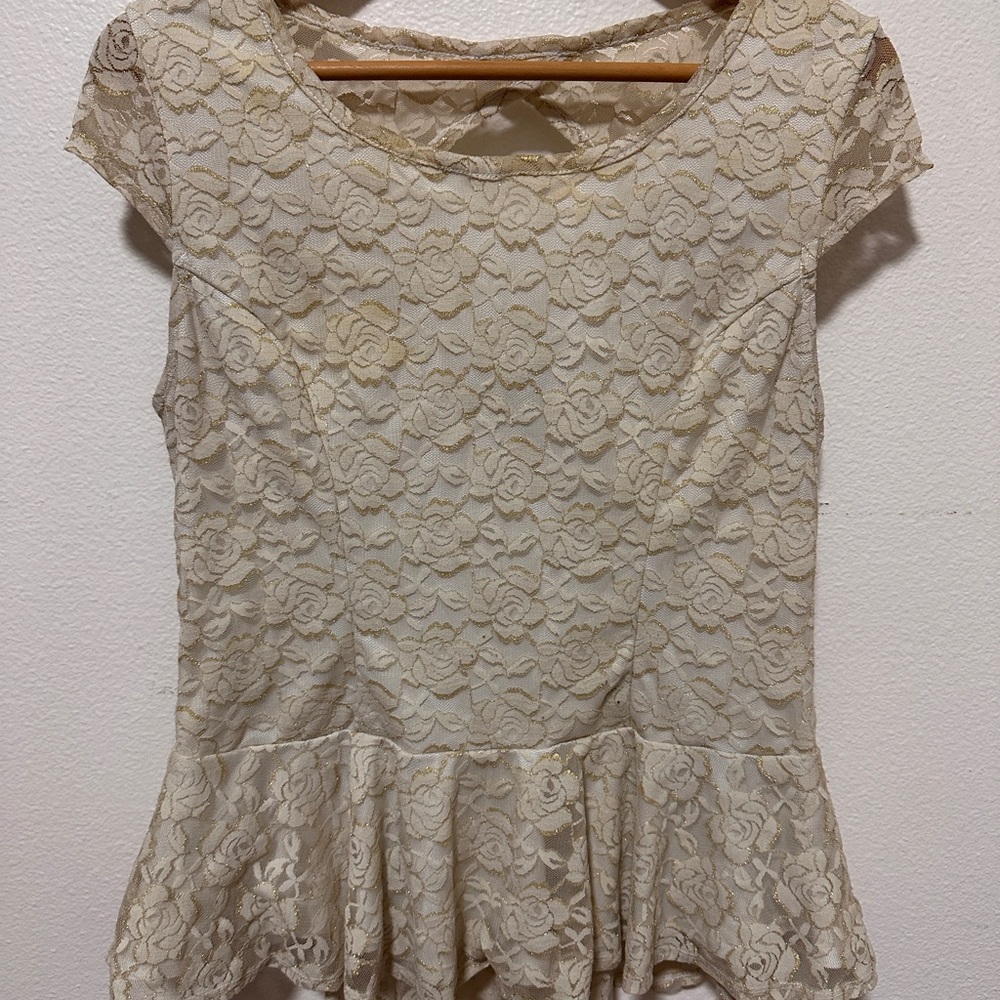Chic Cream Lace Cap Sleeve Blouse